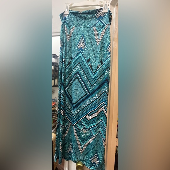Printed Maxi Skirt - Picture 2 of 3